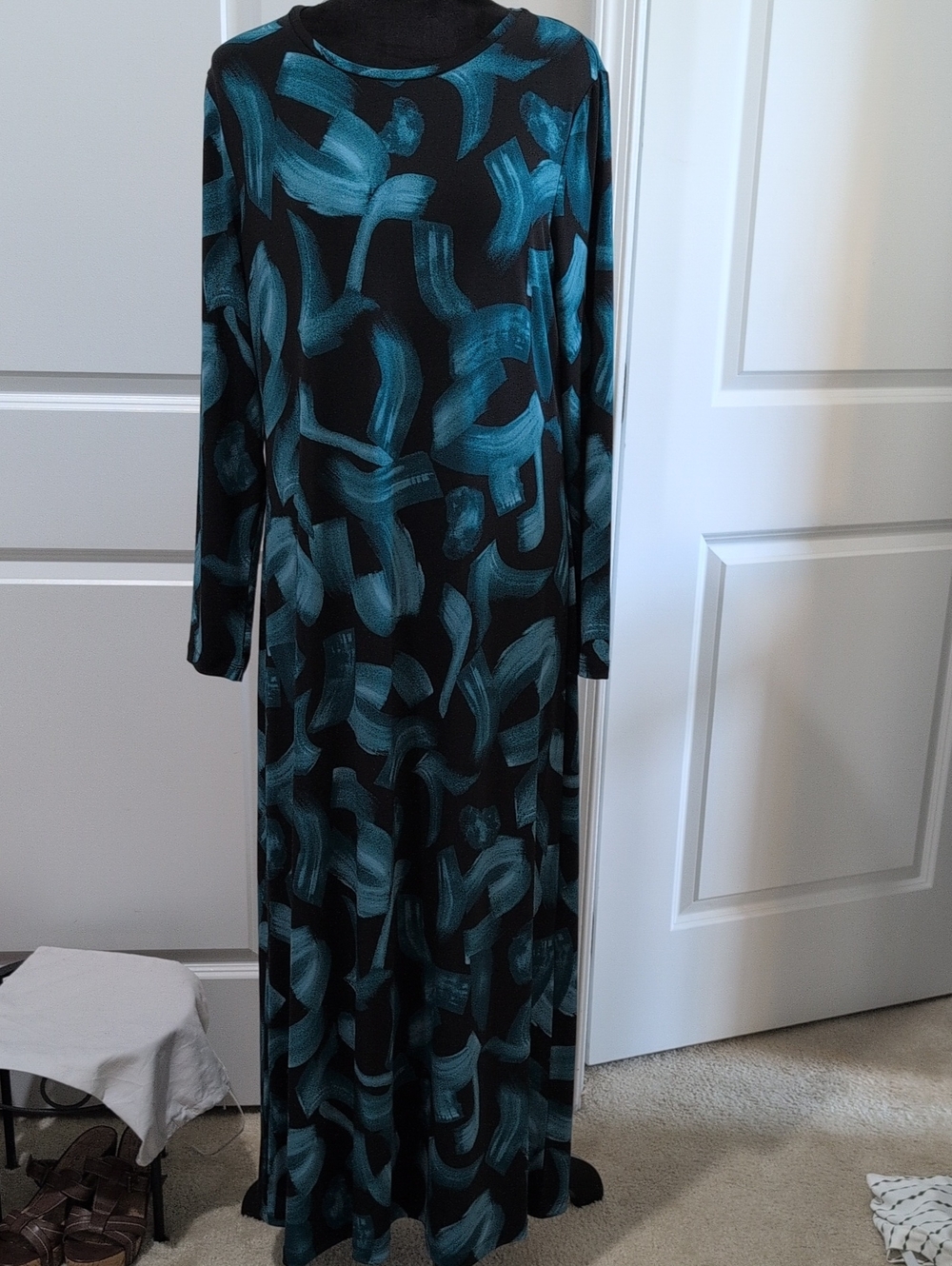 NWOT Chicos Teal And Black Brush Strokes Long Dress